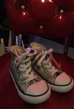 Gold Converse