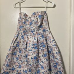 Women’s Dresses - 34 Pieces - Size Small To Medium Fashion Nova SHEIN 