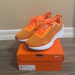 Nike Interact Run  SE 