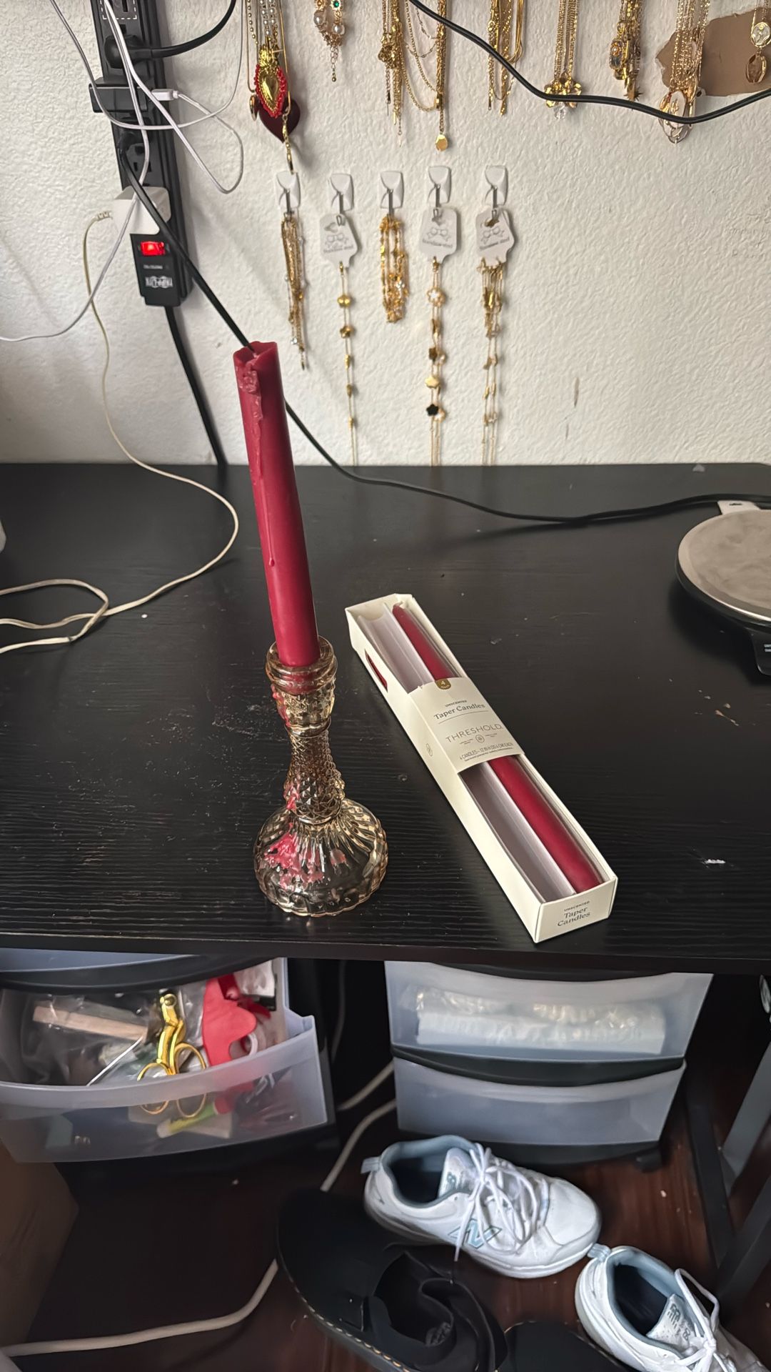 Glass Candle Stick Holder! W/ extra Candles On Side.