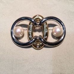 Gold Tone Faux Mabe Pearl And Crystal Brooch