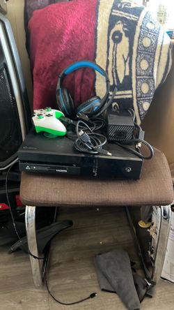 Xbox One Console Bundle with Controller and Headset