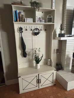 Hall tree with bench