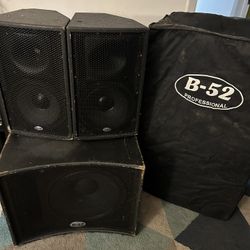 B52 Matrix 1000 V2 PA System