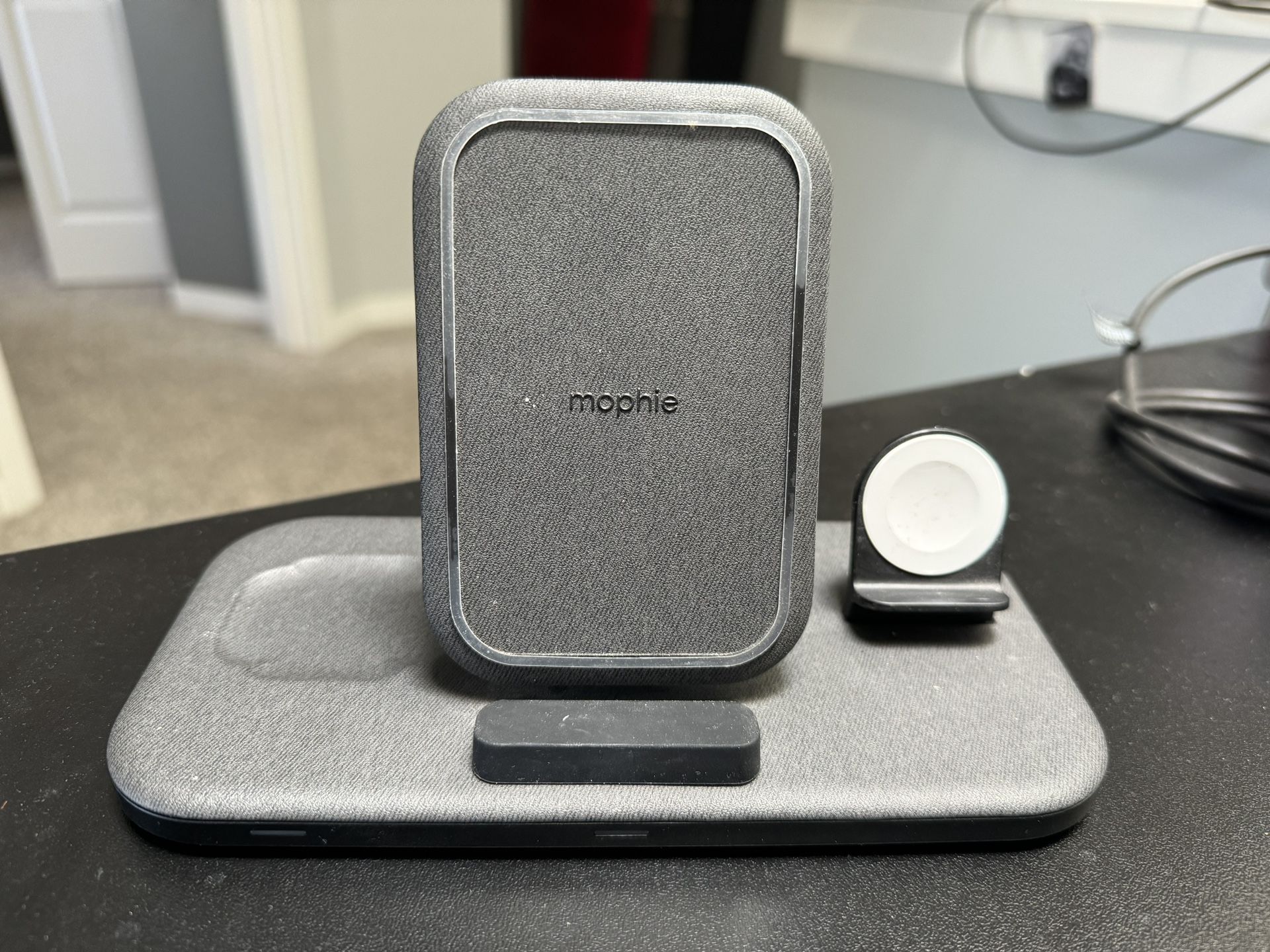 Mophie Charging Station 3 In 1