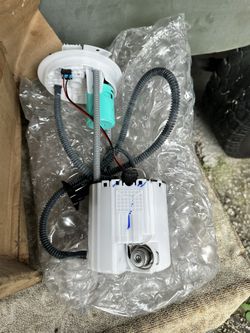 AC Delco 2.4L Fuel Pump Module w/o Fuel Lever Sensor With Pressure Sensor & Seals