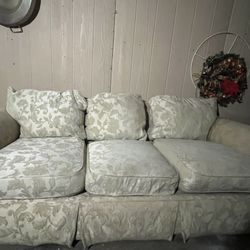 Couch/Sofa