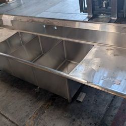 Clearance 102 in Stainless Steel 3 Compartment sink 104049L0317