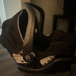 Baby Trend Infant Carseat