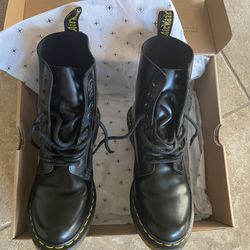 Dr Martens Women Leather Boots 
