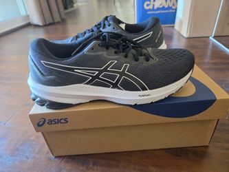 Asics athletic shoes size 8.5