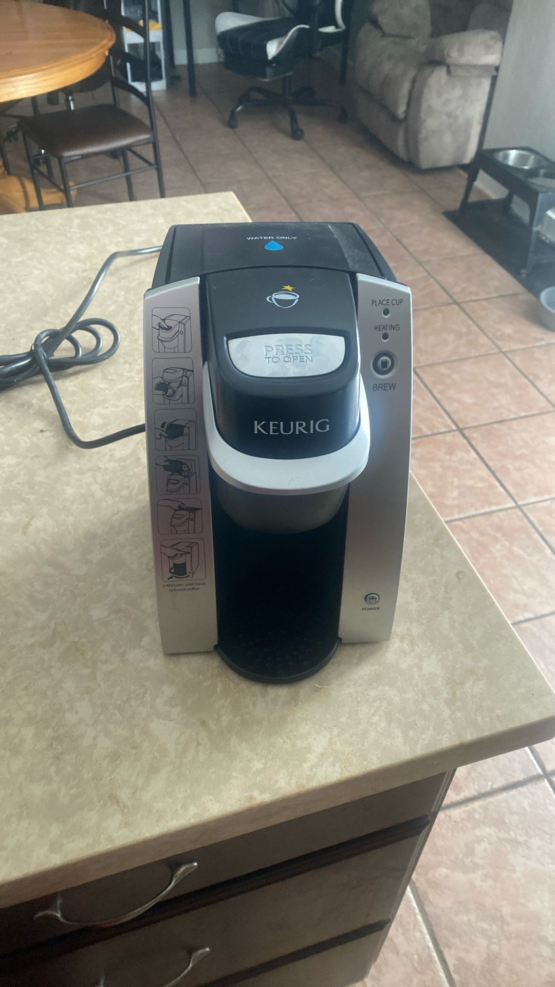 Black Single use Keurig Coffee Machine