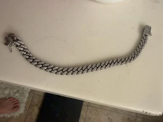 VVS1  Cuban Link 6mm 8.5 Bracelet Moissainte Diamonds