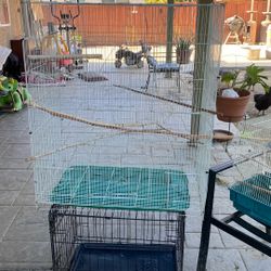 Bird Cage For Sale In Good Condition 