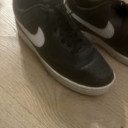 Nike Sneakers Size 8