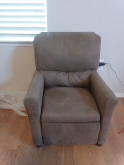 Kids recliner chair