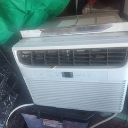 AC Unit 12000 BTU 