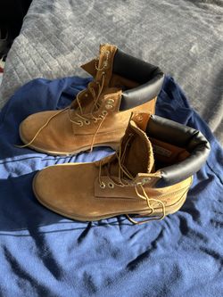 Size 8 Timberland boots