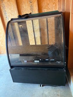 Commercial display case