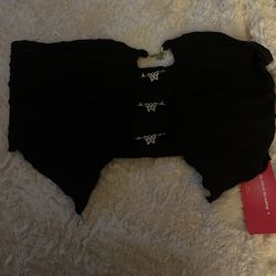 Ruffled Open Crop Top With Butterfly Clipping 