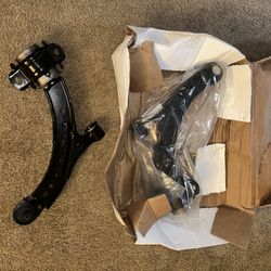 2011 Mustang Front Lower Control Arm And Ball Joint Assembly( Both)