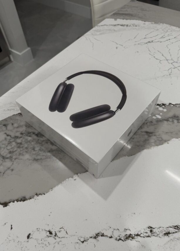 Apple AirPods Max - Space Gray - Brand New, 2-Year Warranty