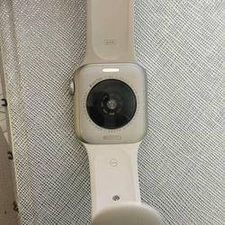 Apple Watch SE 2nd gen 40 mm