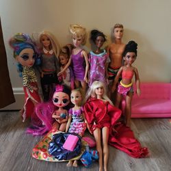
Barbie Doll Lot – Dolls w/ Accessories & Couch 