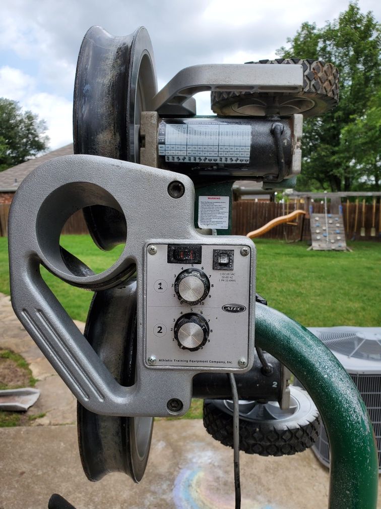 ATEC Casey Pro 2 Wheel Baseball Pitching Machine