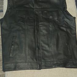 Genuine Leather Motorcycle Riding Vest W/2 Concealed Carry Pockets 