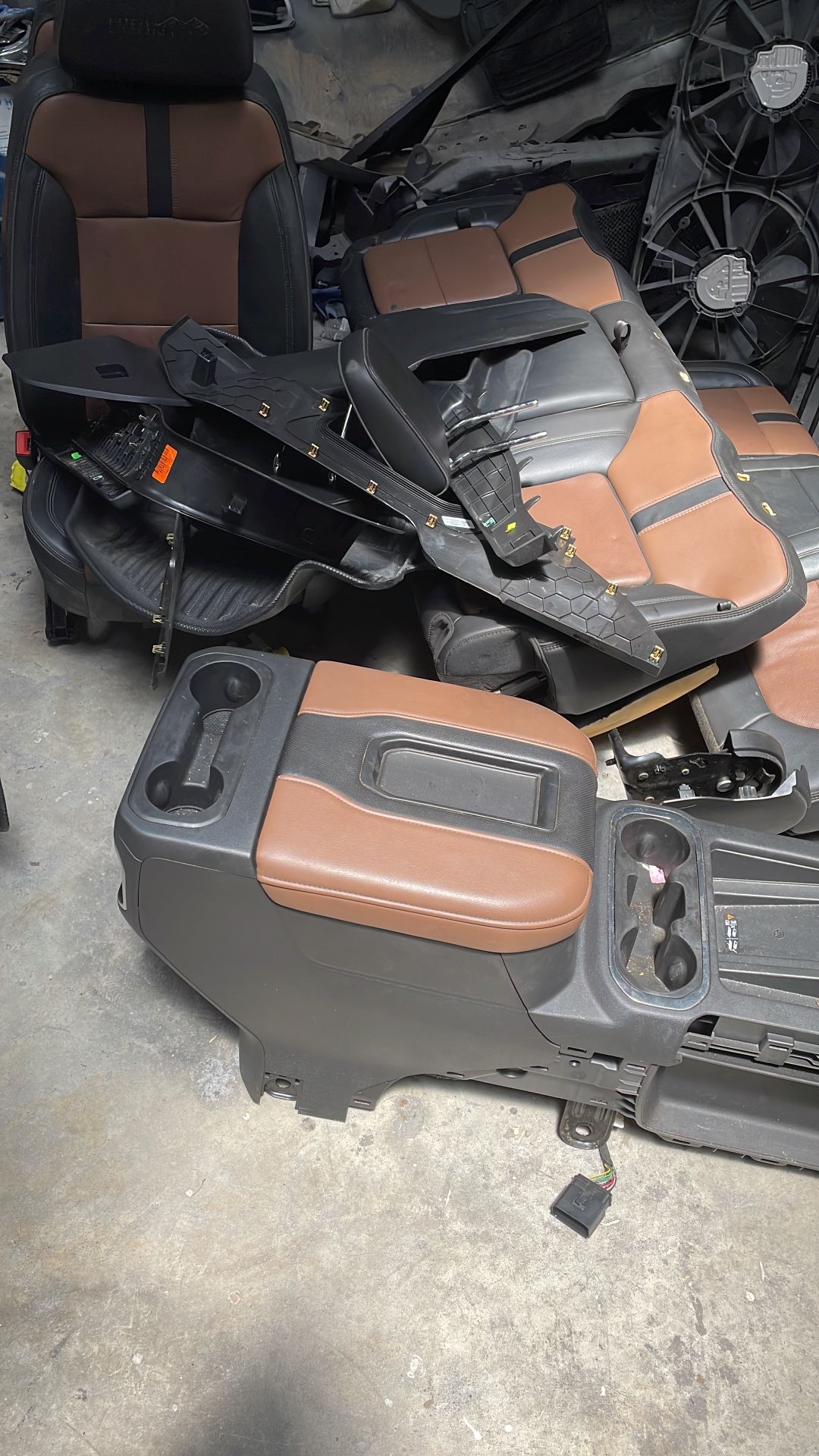 Interior Para Chevy High Country