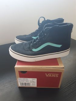 Kids Vans Unisex Shoes Size 4 Like New
