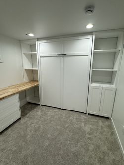 Queens Murphy Bed (Great For Guest Room)
