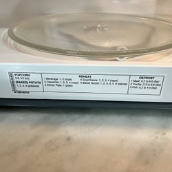 Amana Over The Range Microwave 30”
