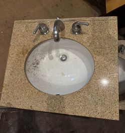 Granite Vanity Top with Undermount Sink and Faucet