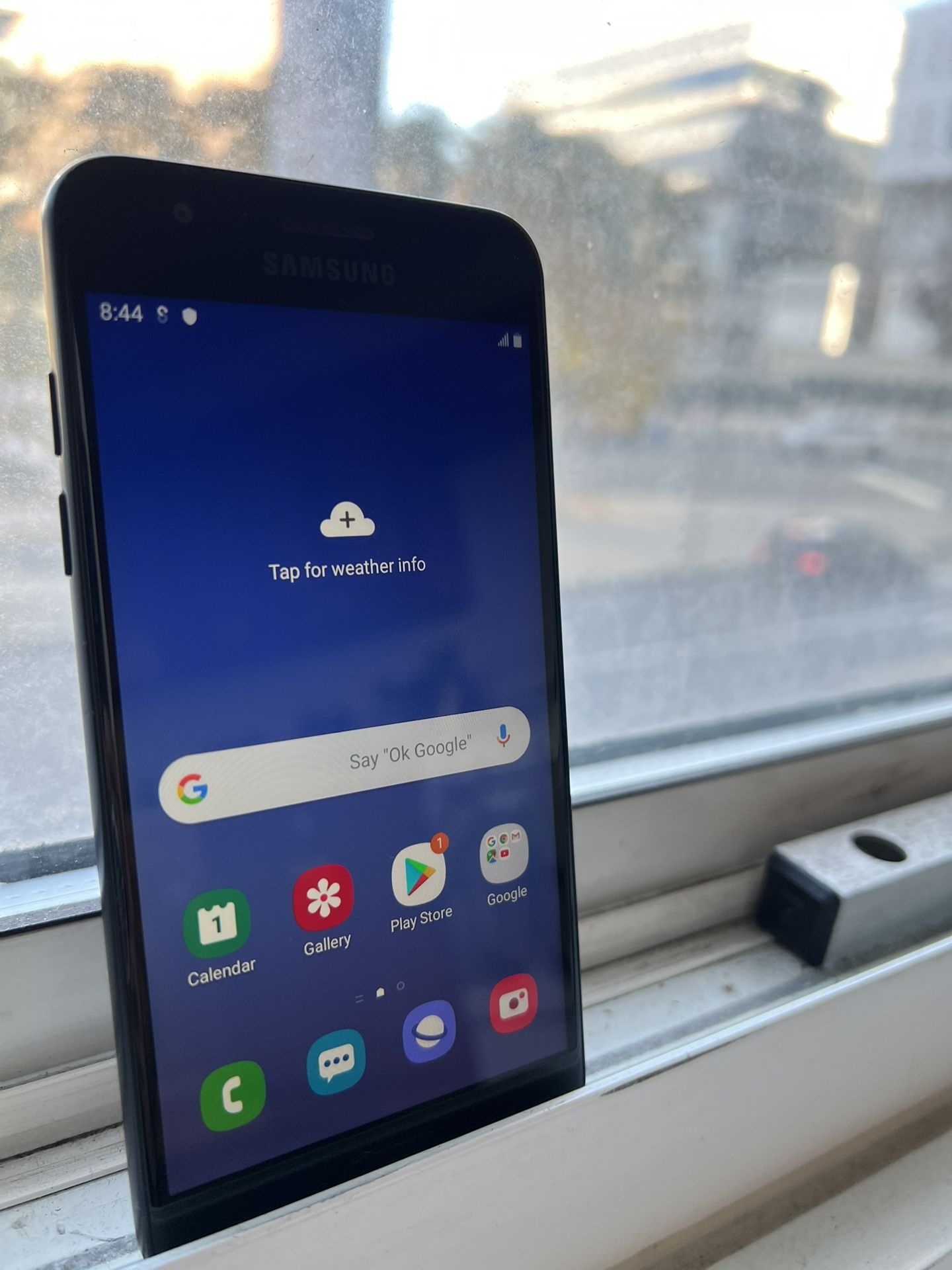 Black Samsung Galaxy J3 - MOVING OUT SALE ✈️