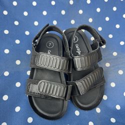 Toddler shoes