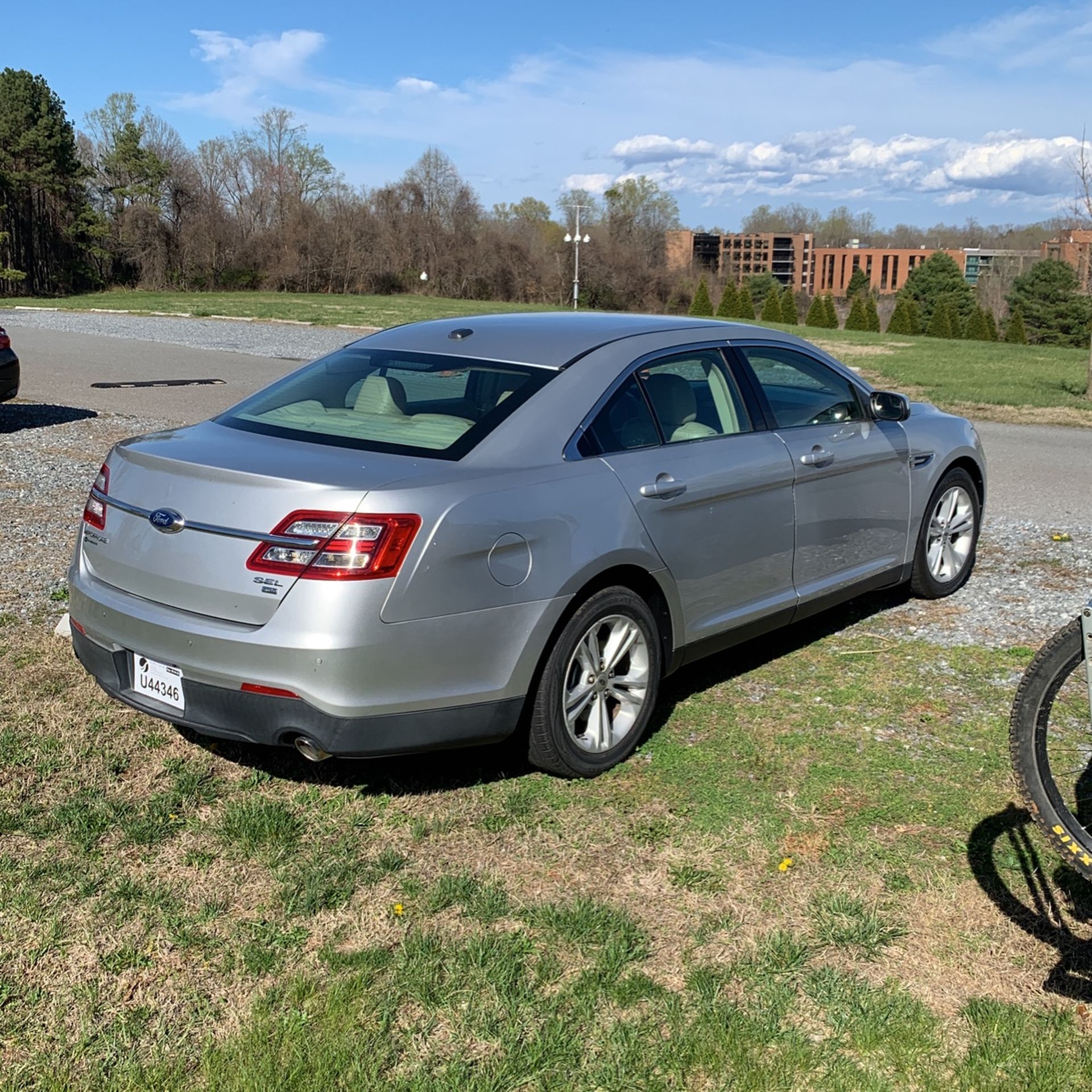 2015 Ford Taurus