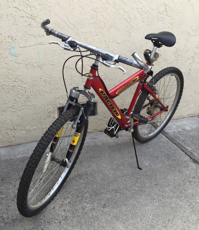 Pacific Outback 18 Speed Mountain Bike (Very good condition)