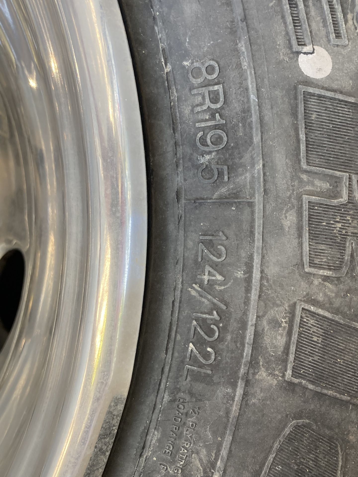 Mercushr SR 19.5 Tires Brand New