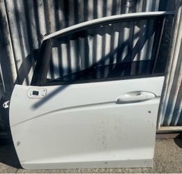 2020 Honda Fit left front door electric