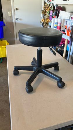 Adjustable stool goes up and down