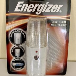 Brand New - Energizer 3-in-1 LED Nightlight Flashlight