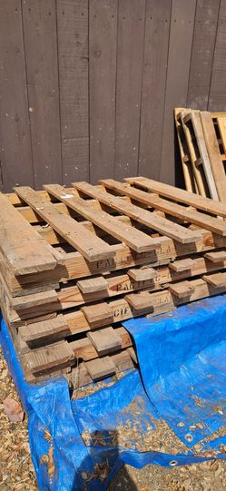 Free Rosewood Pallet