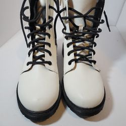 Time And Tru Combat Boots Women's Low Heels Mid Calf Lace Up White Size 9