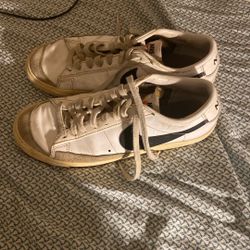 Nike Blazer Low 