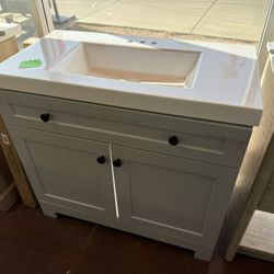 Everdean 37 in. Single Sink Pearl Gray Bath Vanity with White Cultured Marble Top