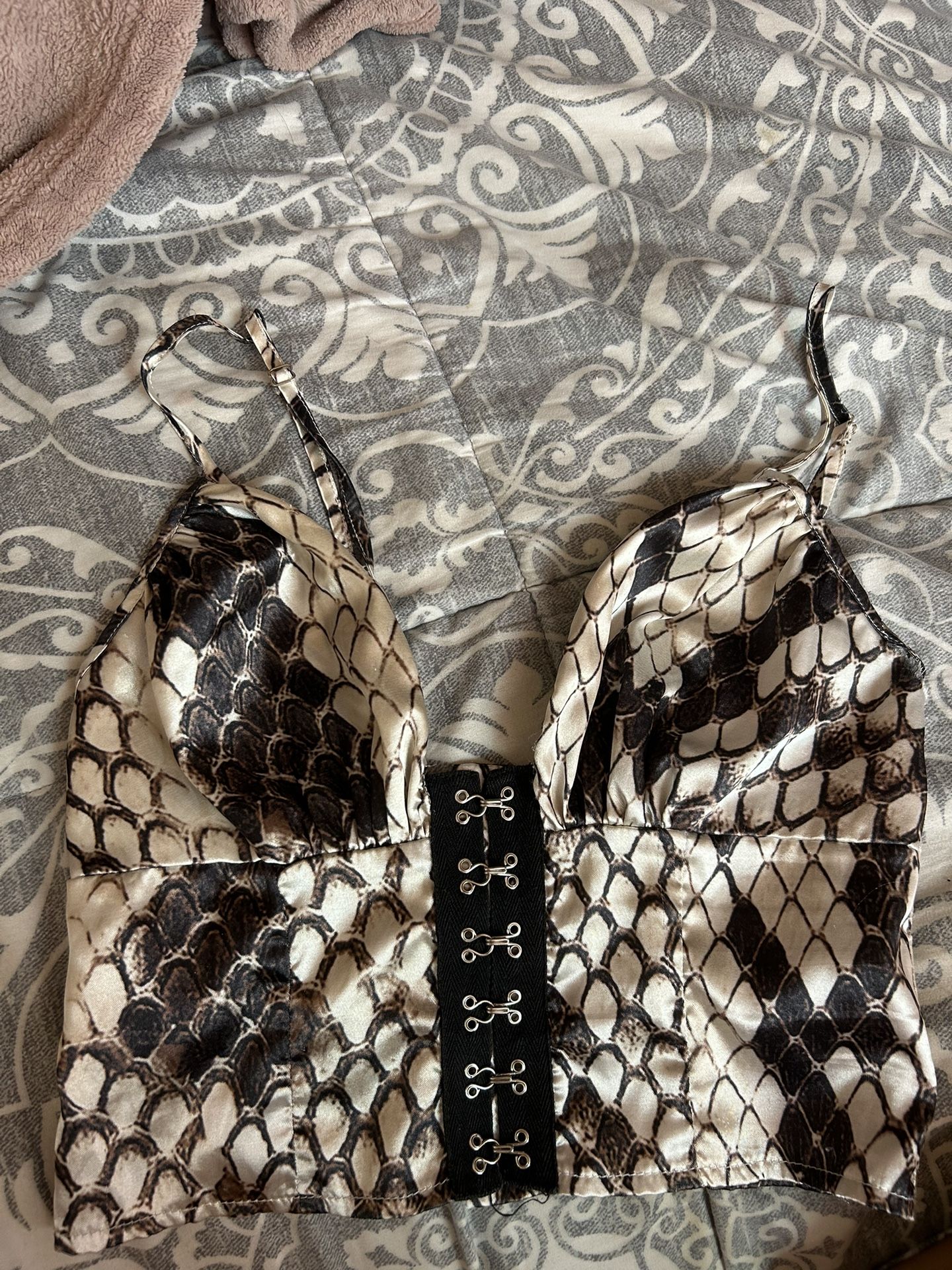 Pretty Little Thing Top