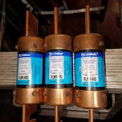 3- 400 Amp Fuses