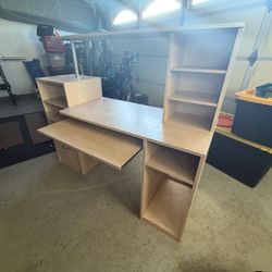 Free  Desk